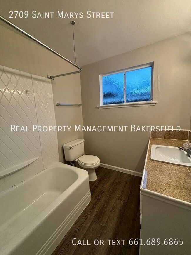 Building Photo - 2709 St Marys St