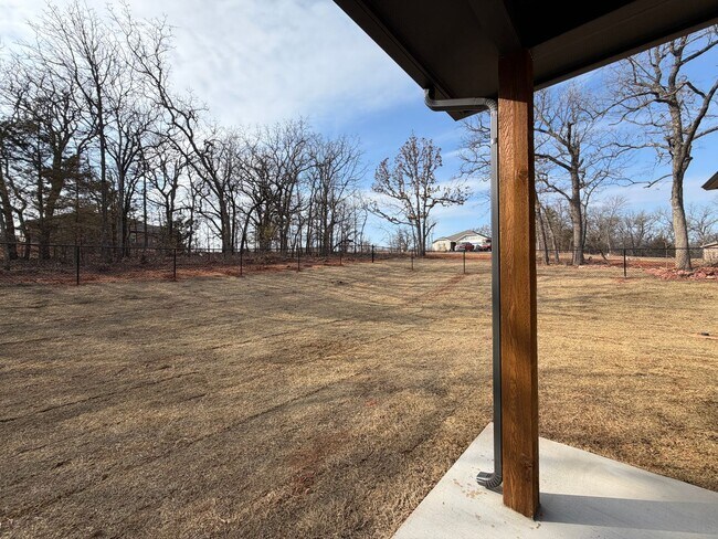 Building Photo - New Construction 3 bedroom, 2 bathroom on 1.35 Acre Corner Lot!