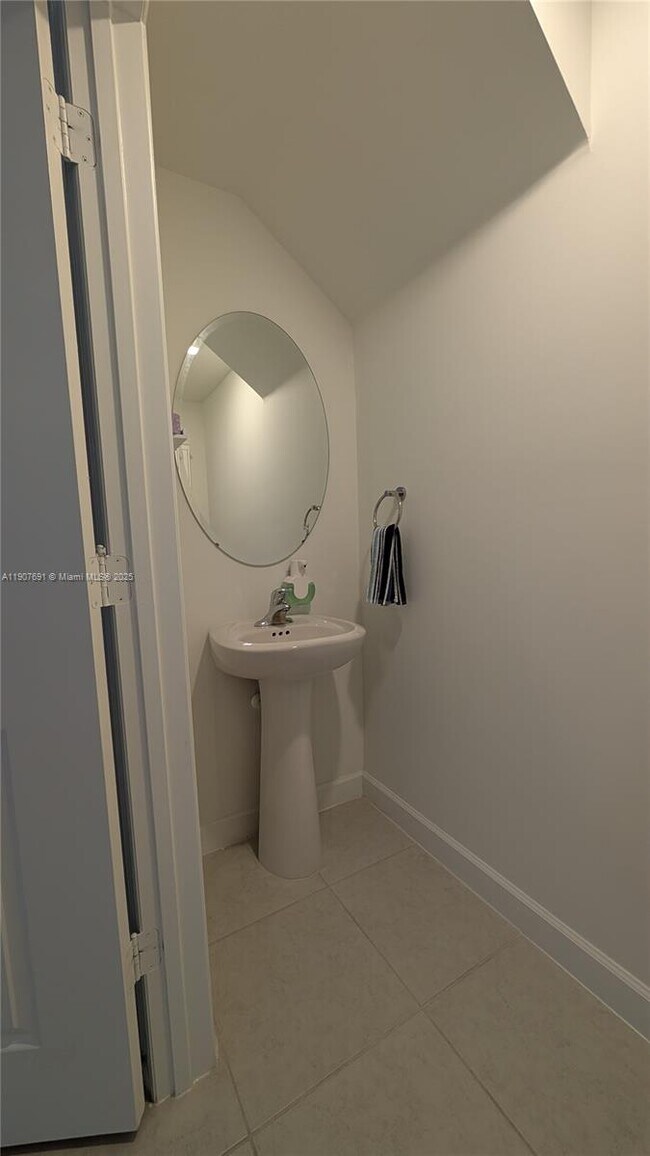 Building Photo - 2741 NW 55th Way