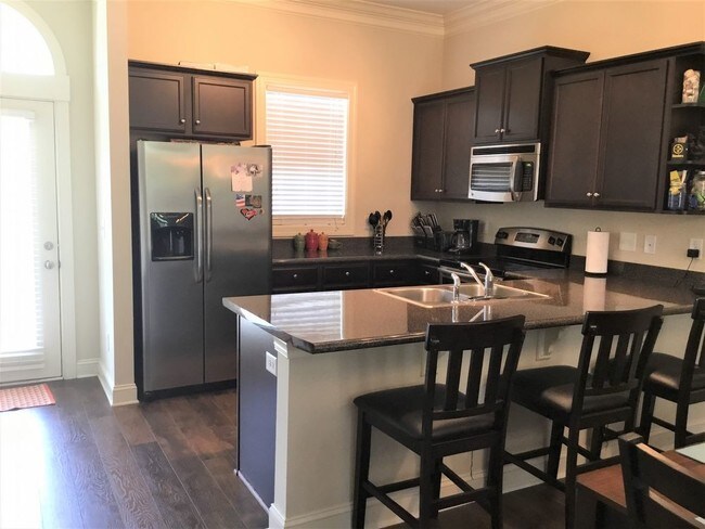 Building Photo - EXTON PARK TOWN HOMES