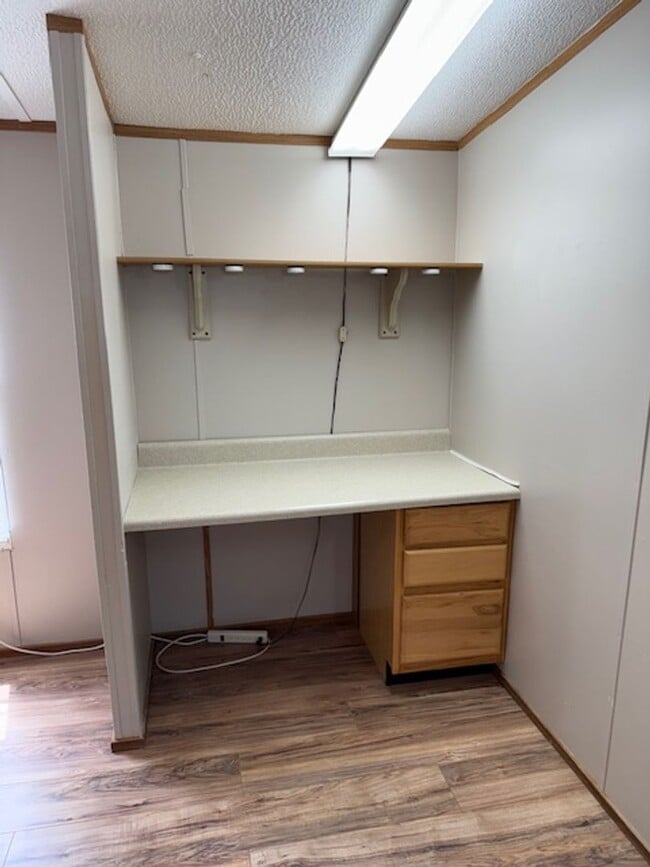 Building Photo - Greenback 37742 - 3 bed 2 bath mobile home - Lease-to-Own Option - call Troy Adams 865-233-6949