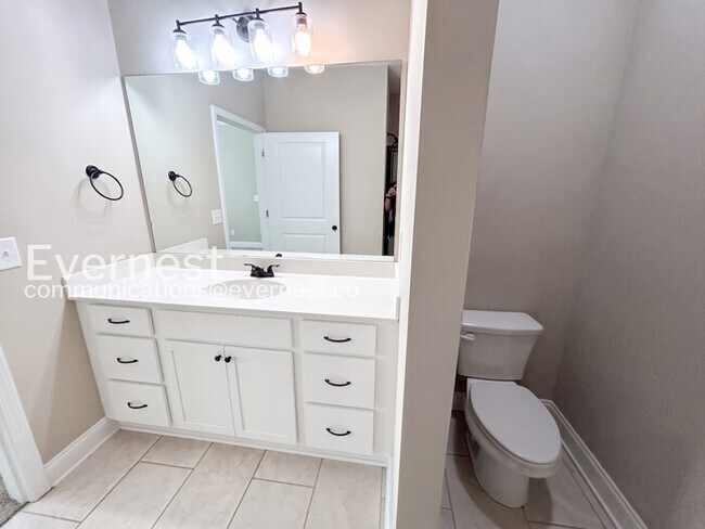 Building Photo - Spacious 3 Bed, 2.5 Bath Town Home with Garage and Patio | Pet Friendly | Available Now!