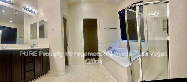 Building Photo - 117 Castle Course Ave