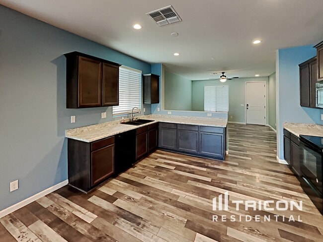 Building Photo - 18084 W Tina Ln