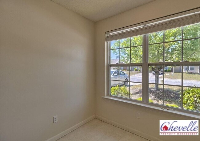 Building Photo - 307 Summit Townes Way