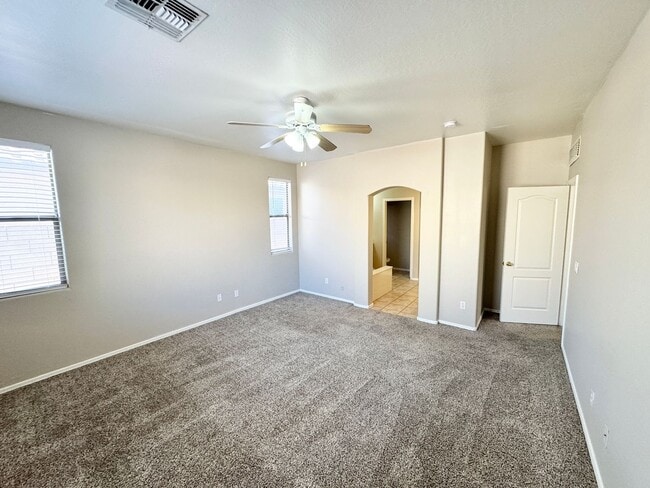 Building Photo - 4 Bedroom/3 Bath Single Level Home in Litchfield Park