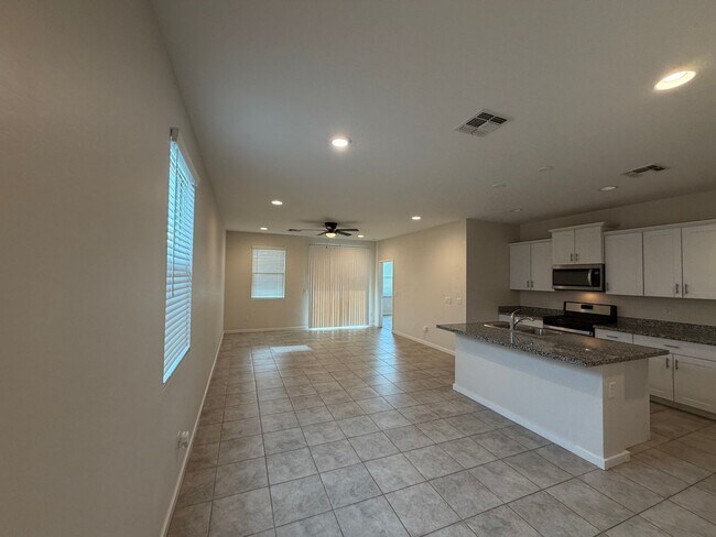 Building Photo - 36987 N Sidewinder Dr