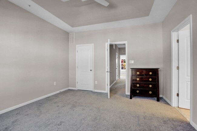 Building Photo - 115 Tanglewood Manor Dr