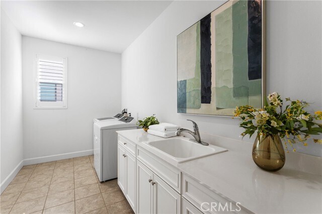 Building Photo - 105 Shear