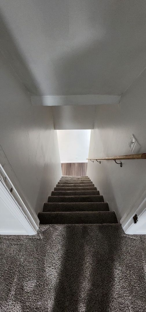 Building Photo - Newly Renovated 3-Bedroom Apartment in Pen...
