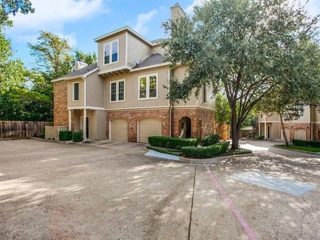 Building Photo - 14400 Montfort Dr
