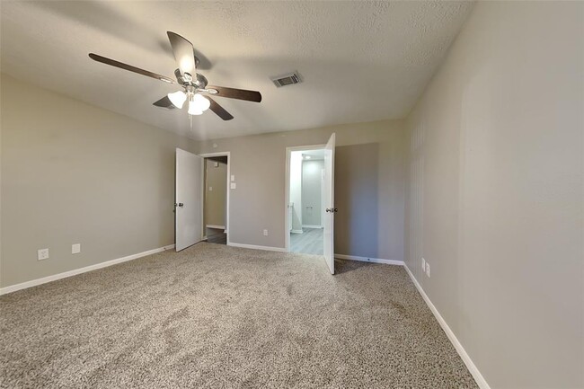 Building Photo - 14207 Cypress Crest Dr