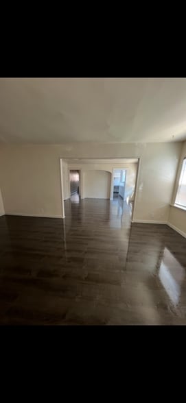 Living Room - 2002 S Palm Grove Ave