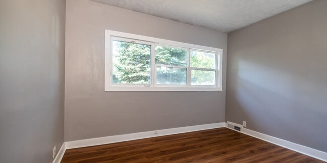Building Photo - 2BD/1BA Single Family Home won't be availa...