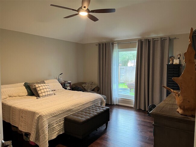 Building Photo - 15522 Valley Plum Ct