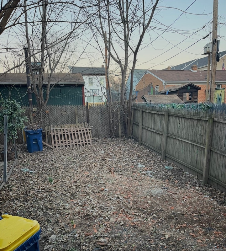 Building Photo - 919 Gray St