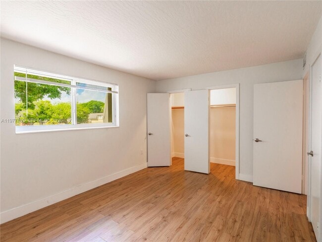 Building Photo - 8329 SW 137th Ave