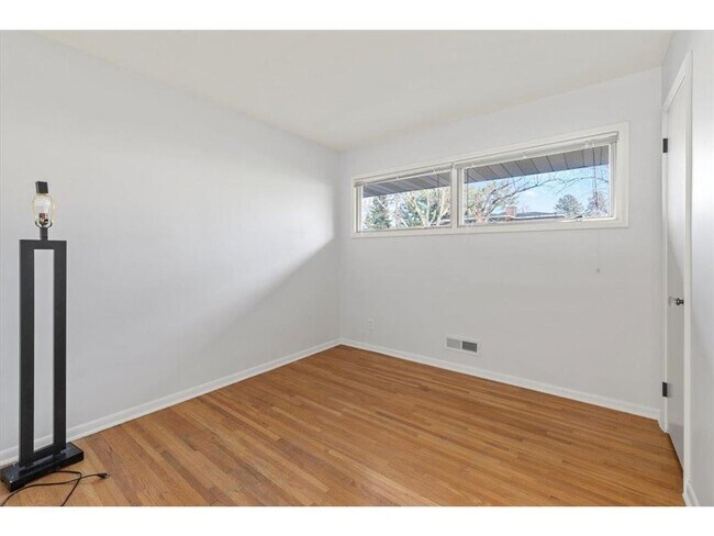 Building Photo - 5528 Merritt Cir