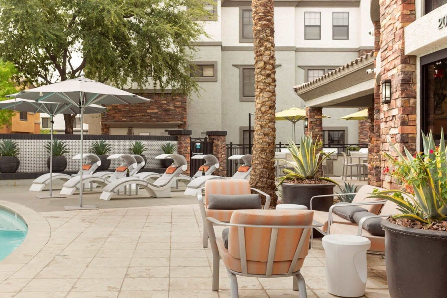 Building Photo - 9450 W Cabela Dr