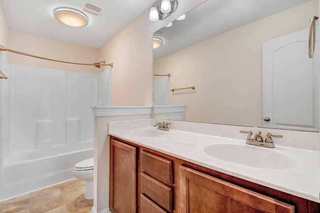 Building Photo - 111 Bollienger Dr