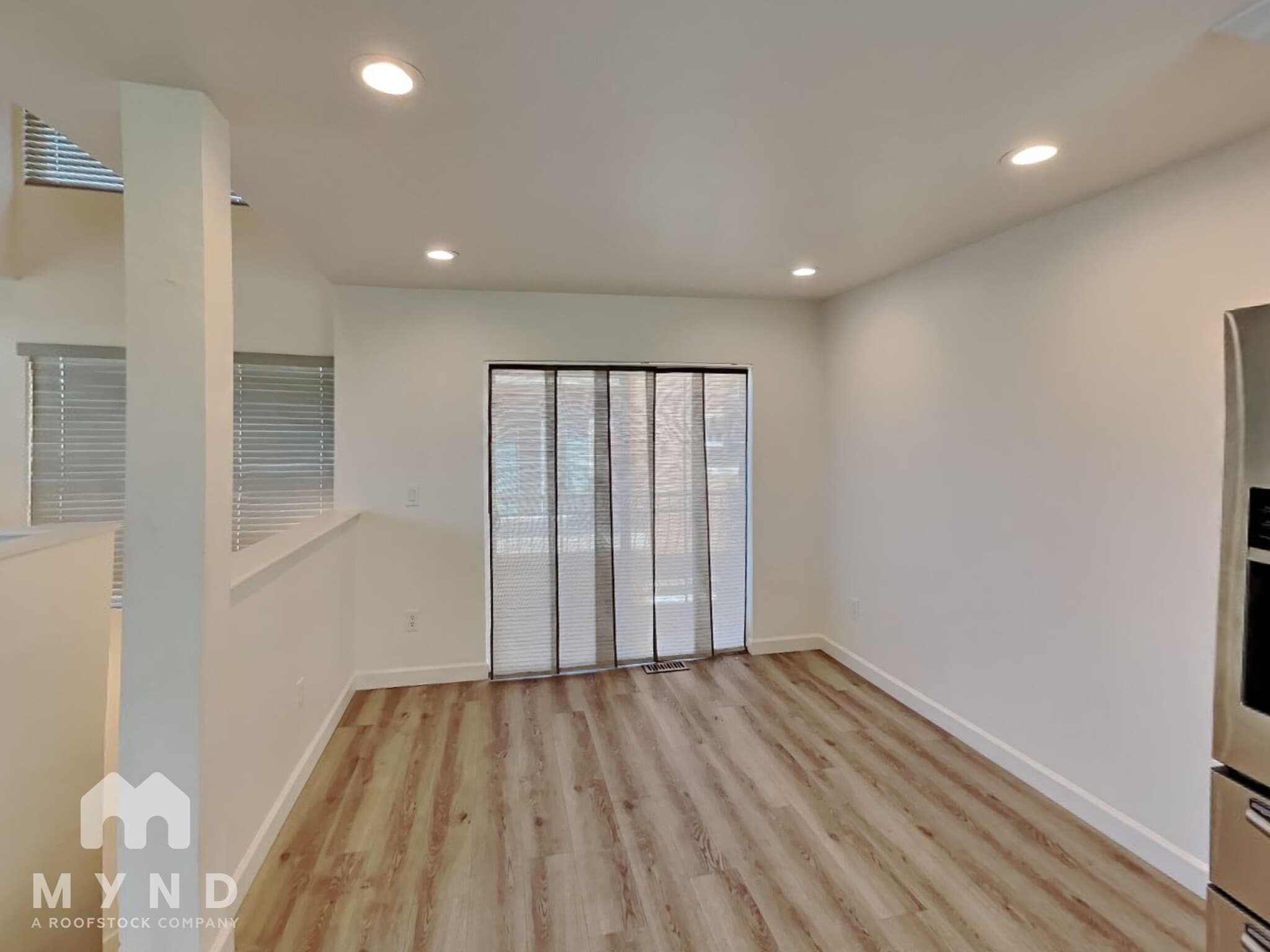 Building Photo - 512 Henry St