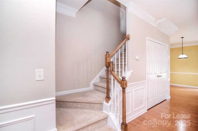 Building Photo - 9420 Rosewood Meadow Ln
