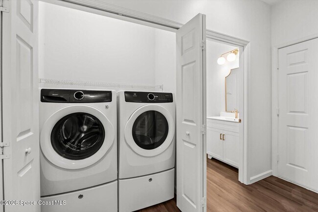 Building Photo - 8406 Mulligan Cir