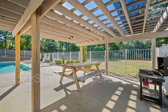 Building Photo - Arbor Lake Drive - 820