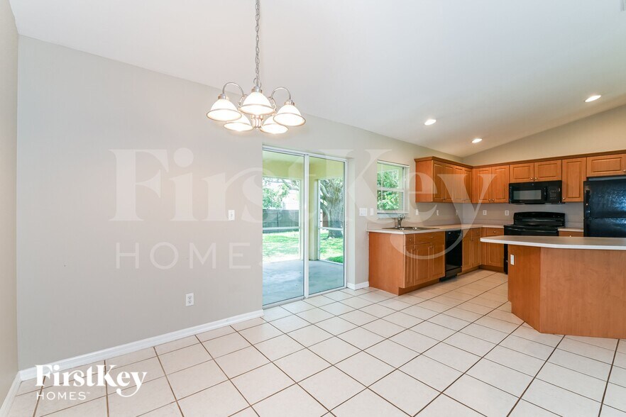 Building Photo - 1116 SW 47th St