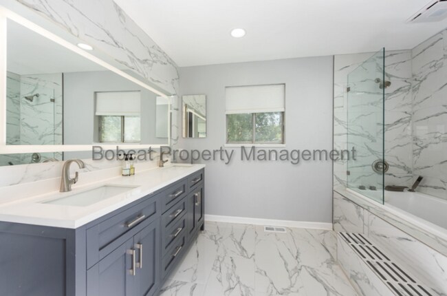Building Photo - Remodeled 3 bed, 3 bath Home | Includes RV...