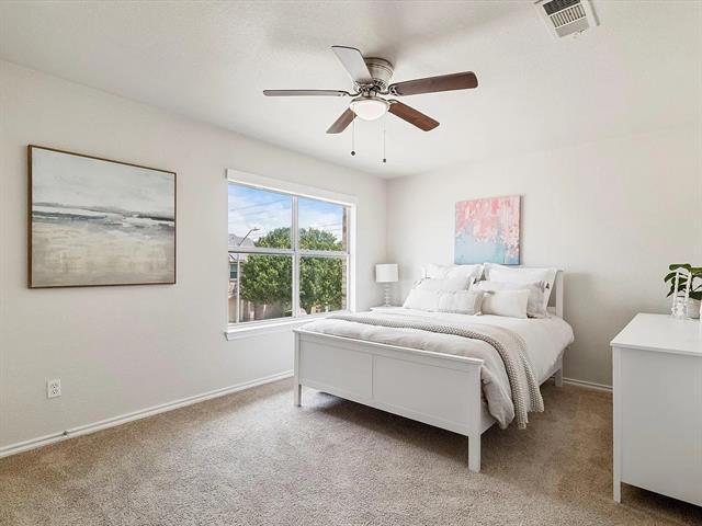 Building Photo - 2305 Homewood Ln