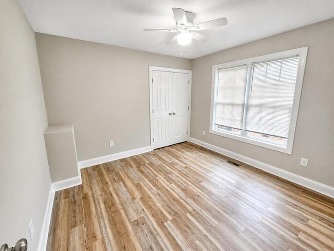 Building Photo - 619 Flynwood Pl SW