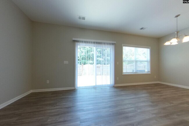Building Photo - 821 Dawsons Park Wy