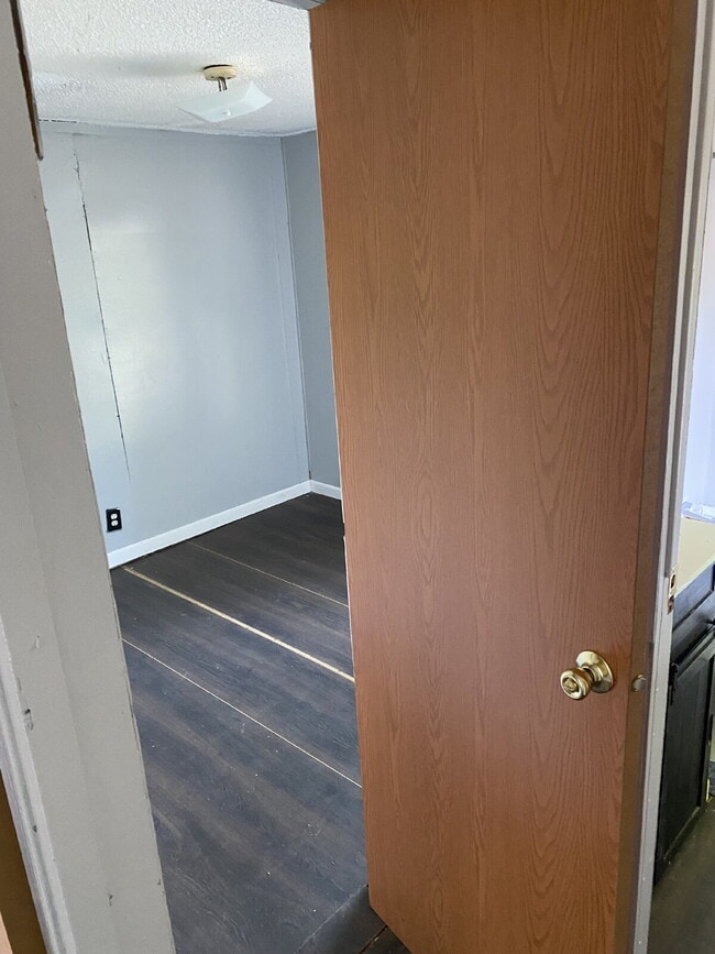 Building Photo - MOBILE HOME FOR RENT