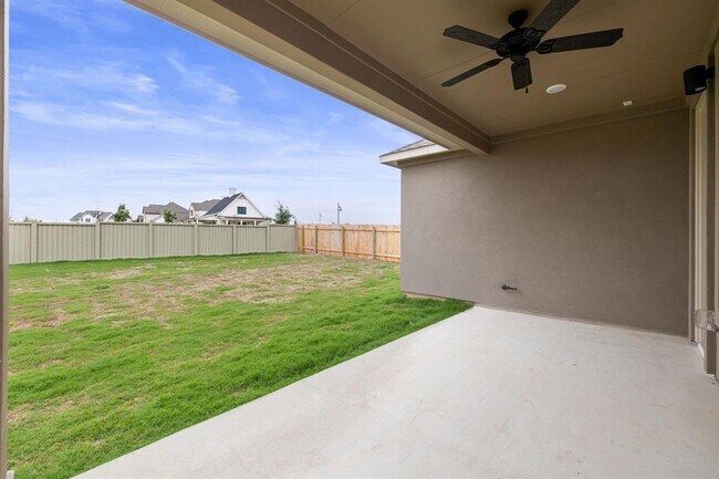 Building Photo - 112 Alicante Ln
