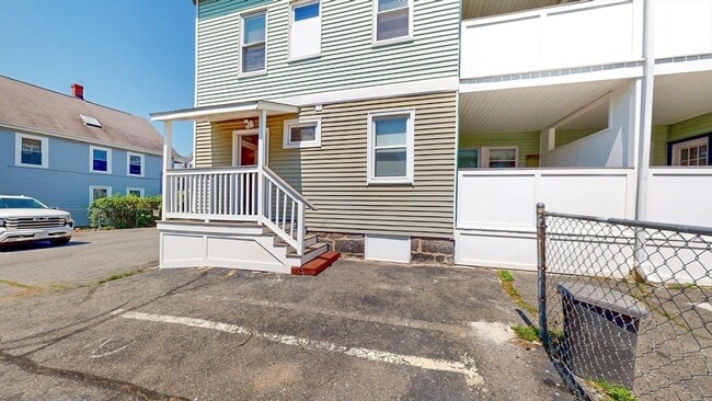 Building Photo - 5A Ropes St