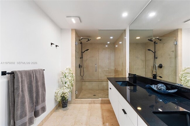 Building Photo - 3101 S Ocean Dr