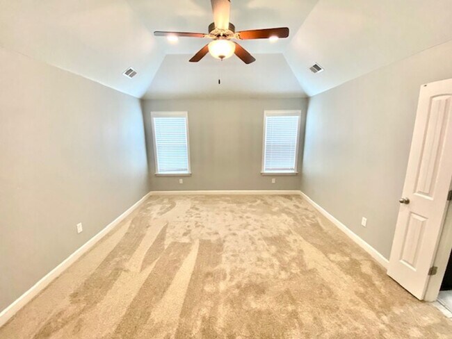 Building Photo - PortStacyDrive5831