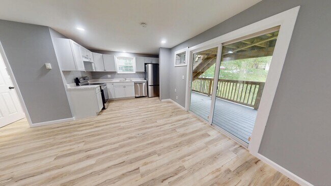 Building Photo - 26 Sunset Terrace