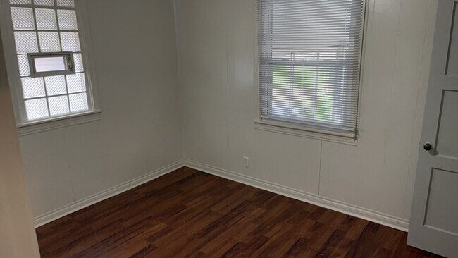 Building Photo - 1460 Kipling Dr