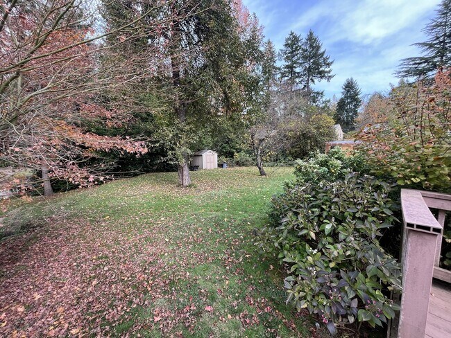 Building Photo - Beautiful 3-Bedroom Home with Remodeled Kitchen, Dual Living Spaces & Spacious Backyard