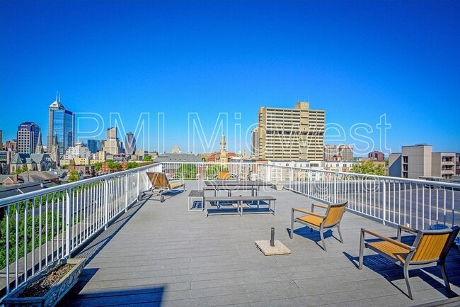 Building Photo - 430 N Park Ave