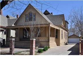 Building Photo - Charming 4-Bedroom, 2-Bathroom Home with T...