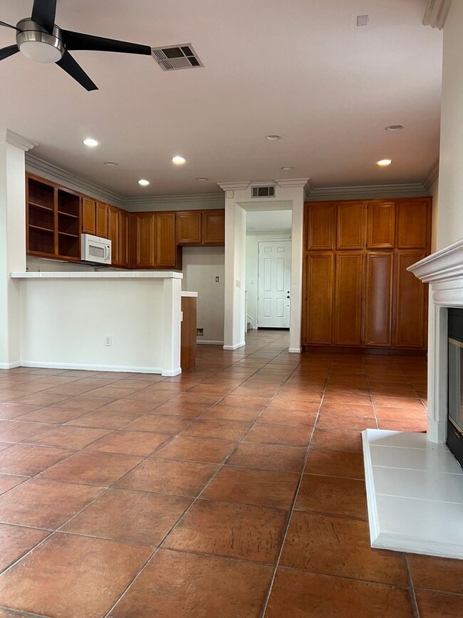 Building Photo - 13561 Lavender Way