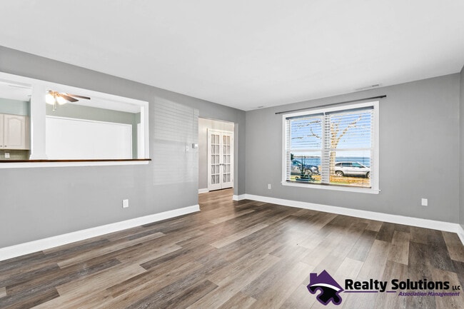 Building Photo - 1018 Harbour Dr