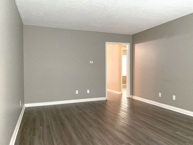 Building Photo - 2 bedroom 1 bath