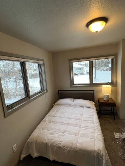 Building Photo - 530 S Lake St