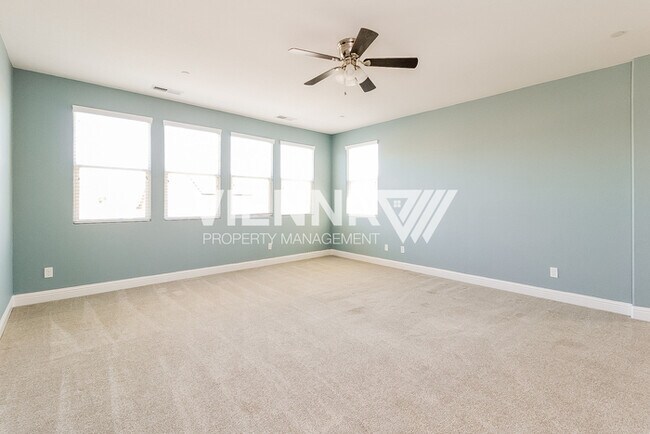 Building Photo - 12702 Thornberg Way