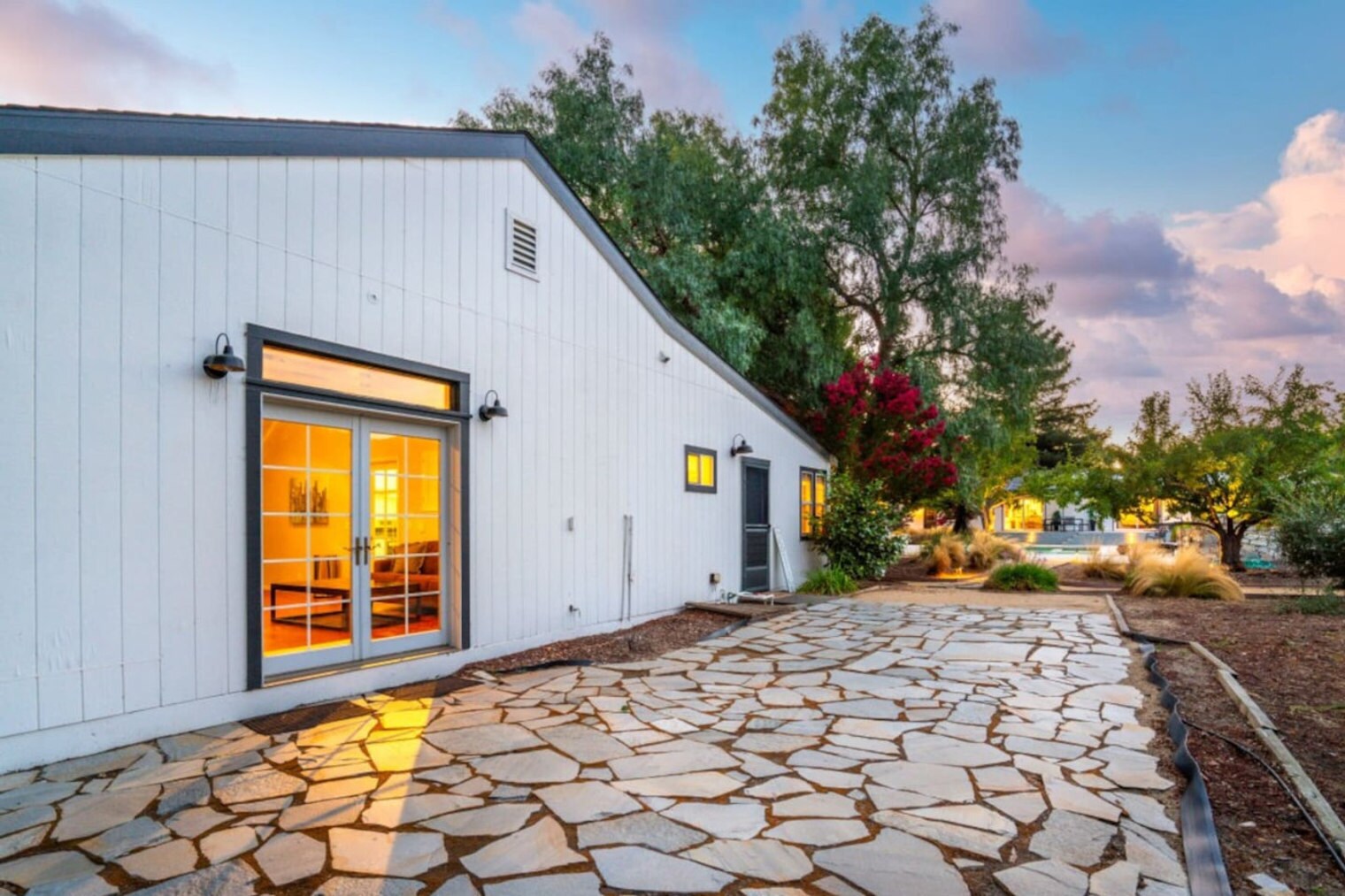 Building Photo - 8854 Egg Farm Rd