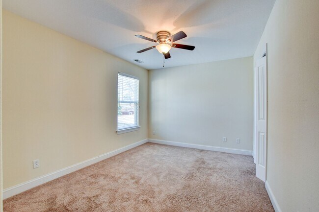 Building Photo - 4923 Krick St